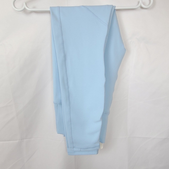 Nwt Fabletics leggings - Picture 3 of 4